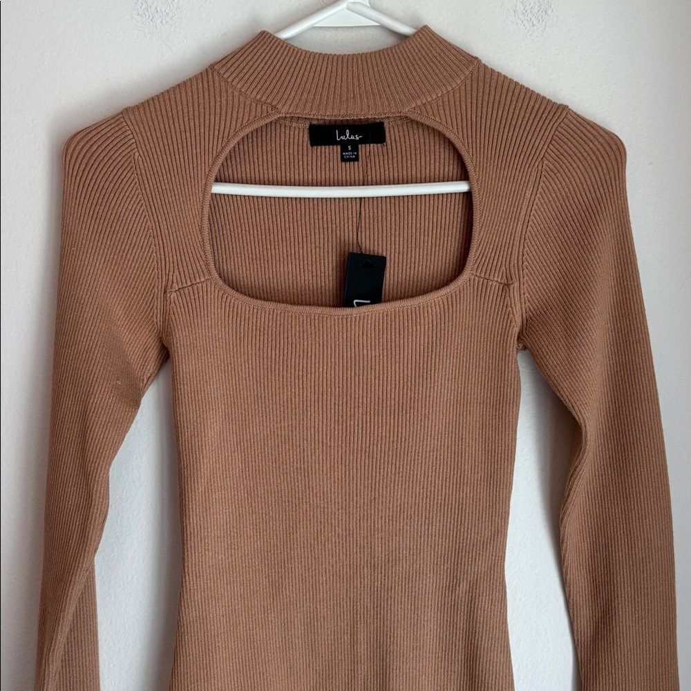 Lulu's ribbed knit cutout Camel Long Sleeve Bodysuit Women’s small NWT mock neck - Picture 7 of 16